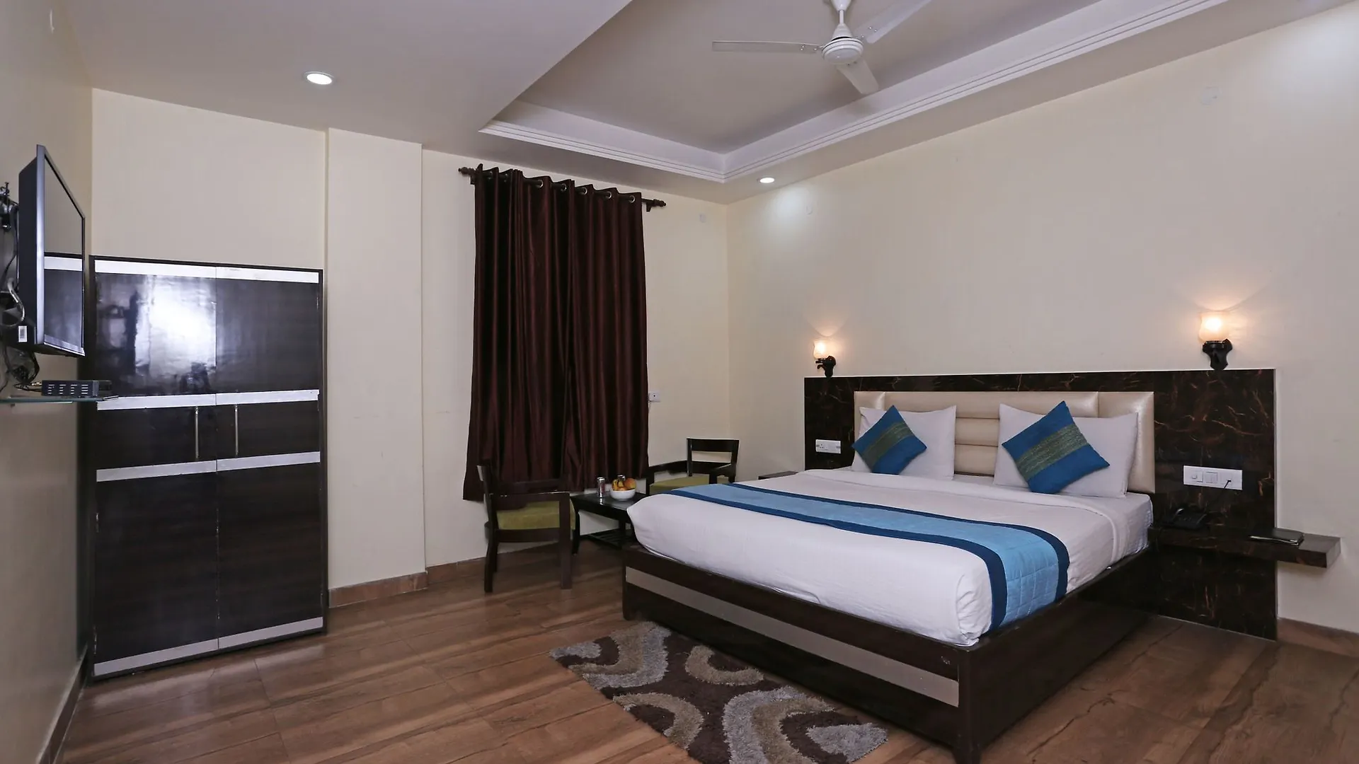 Hotel Aerodrome Palace New Delhi