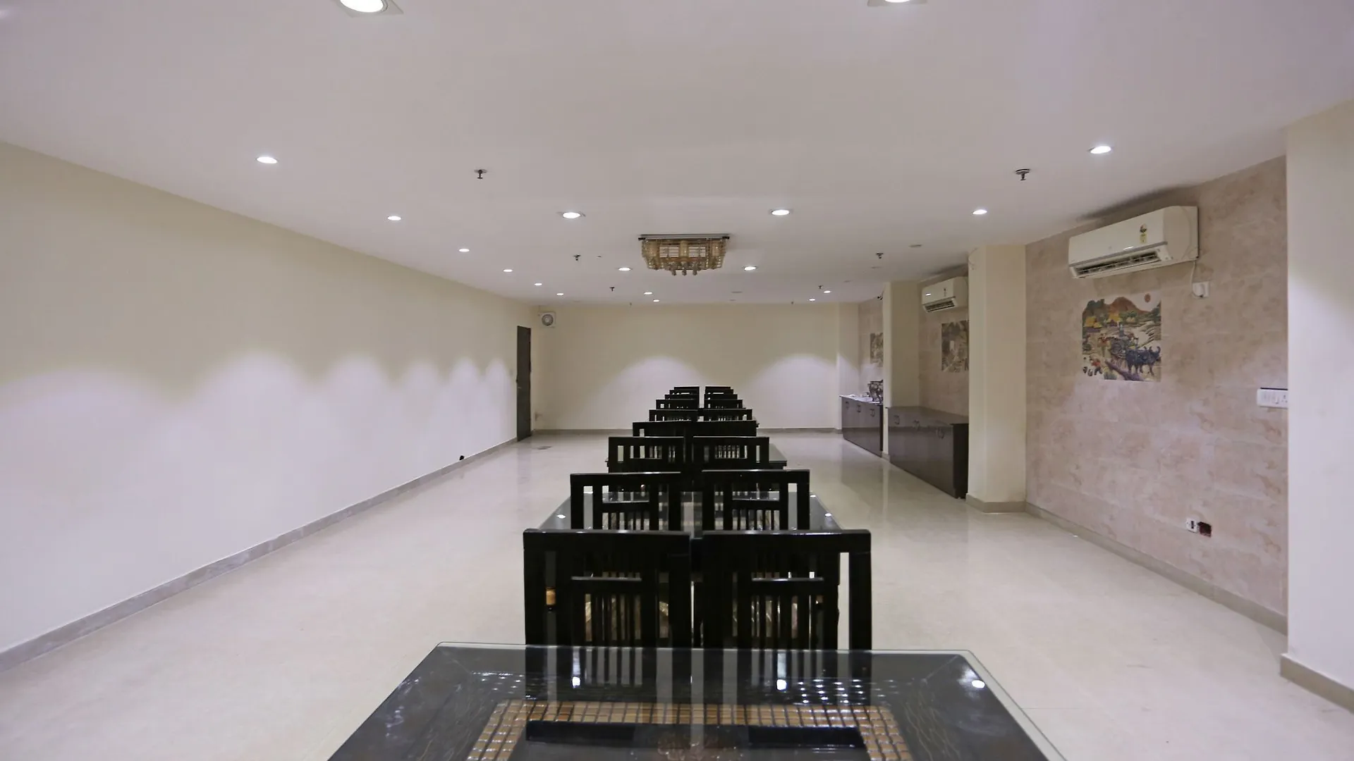 Hotel Aerodrome Palace New Delhi