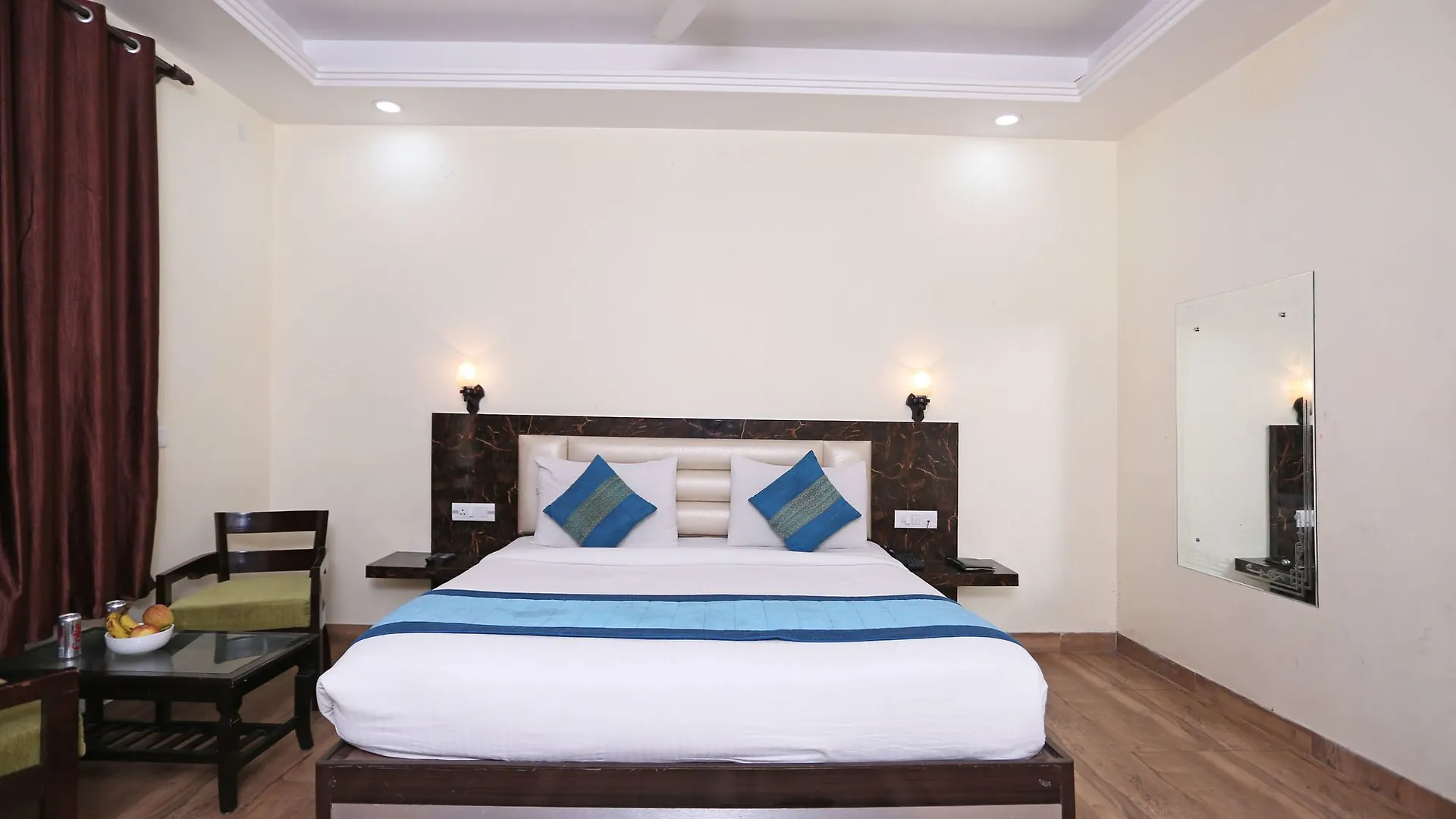 Hotel Aerodrome Palace New Delhi 3*,  India