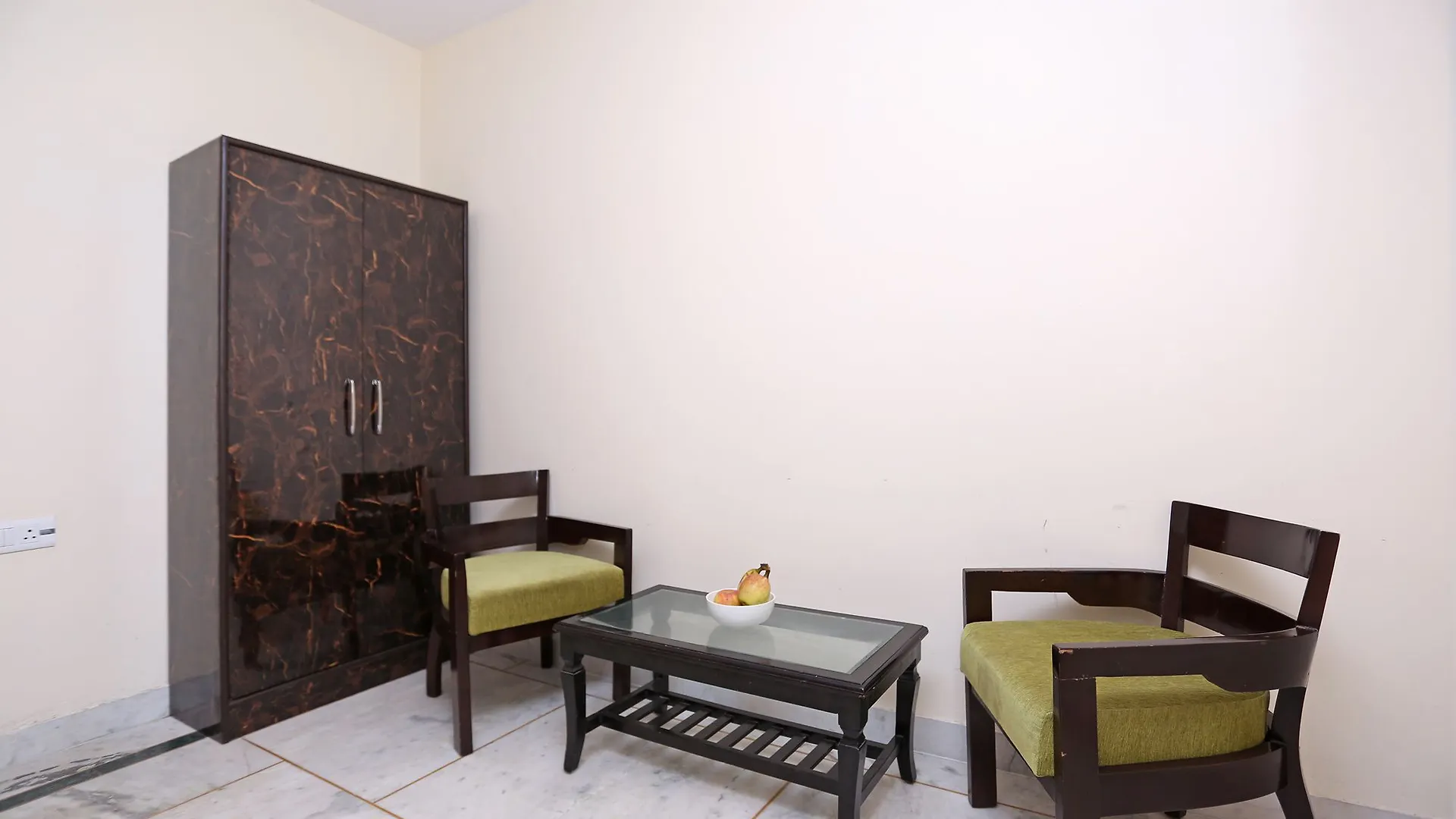 Hotel Aerodrome Palace New Delhi