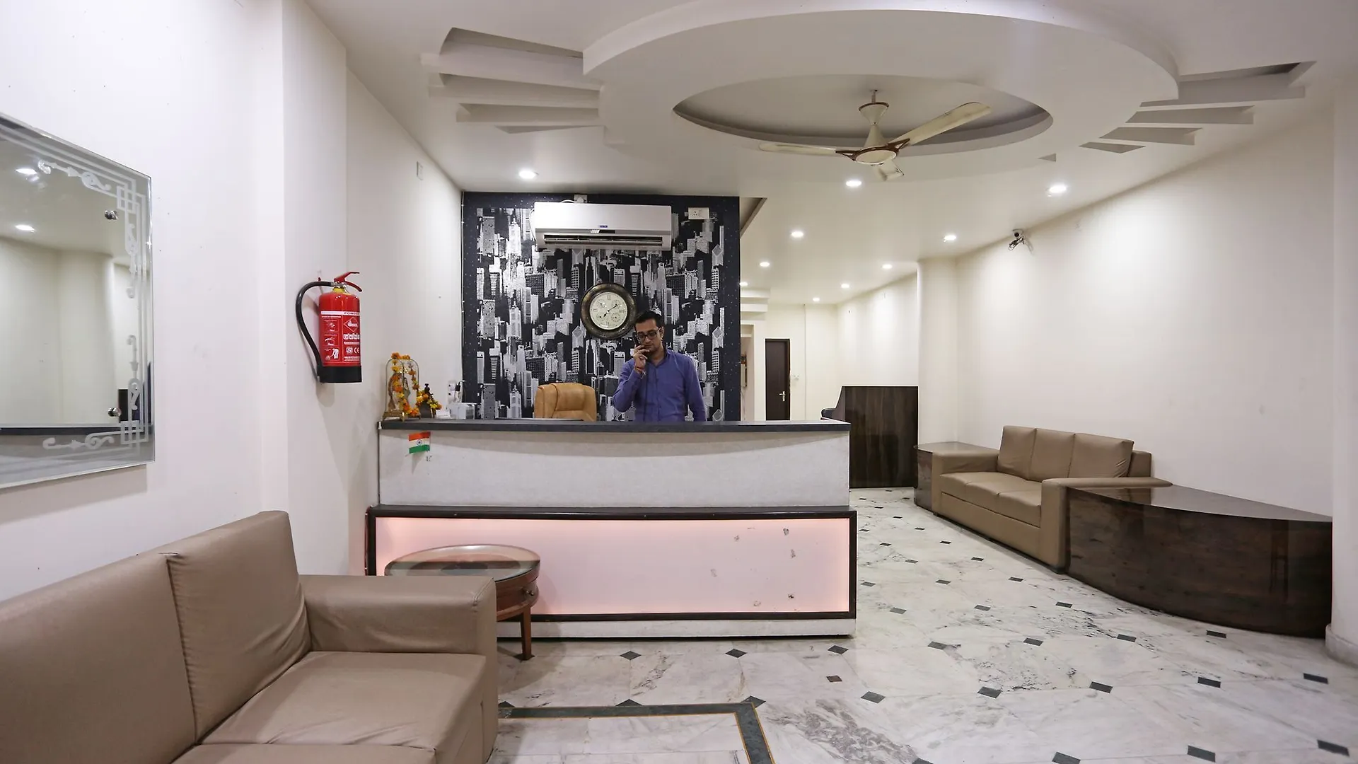Hotel Aerodrome Palace New Delhi 3*,